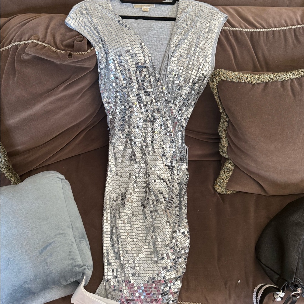 Michael Kors Silver Sequin Disco Wrap Dress M EUC Y2K Holliday galactic - Picture 2 of 6